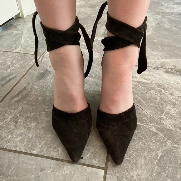 Tory Burch Pointed Tie-up Wedges - Picture 6 of 7